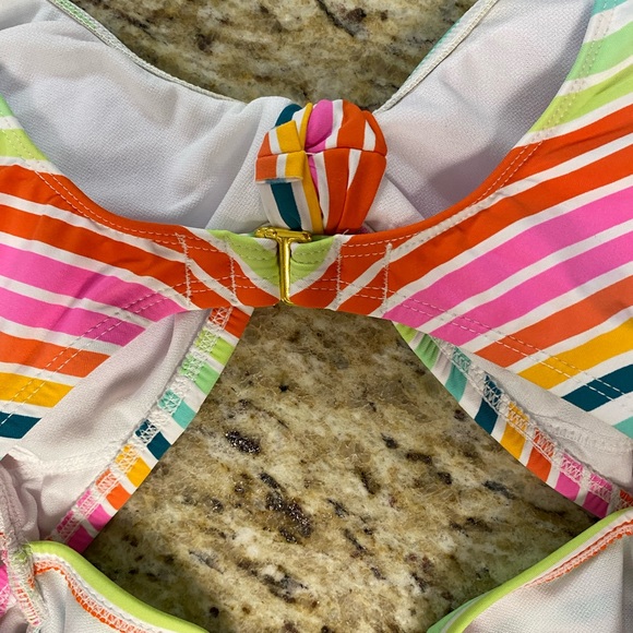 NWT decree 1 Piece Cutout Stripe Swimsuit Medium Coverage XS - Picture 8 of 16